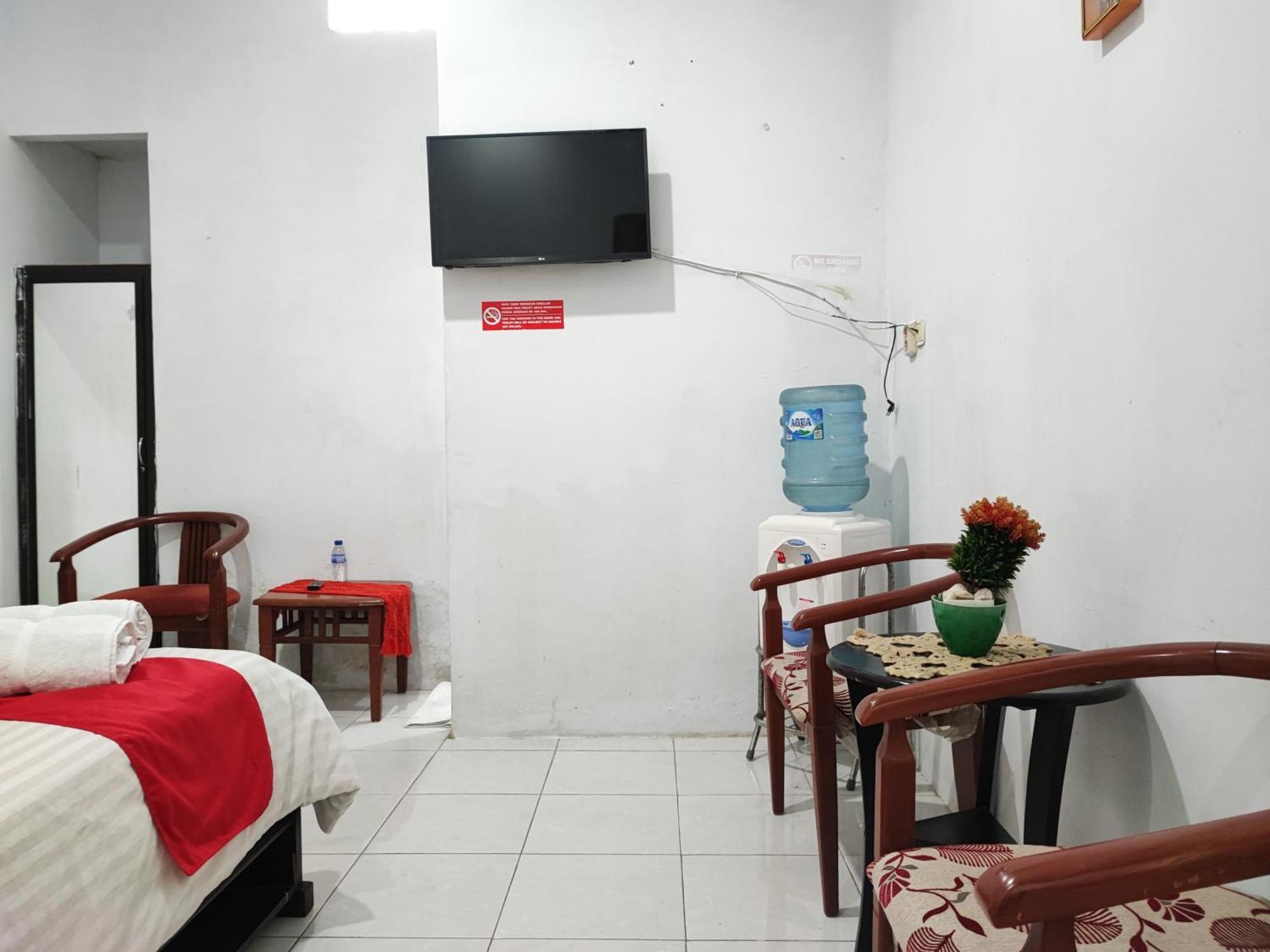 Reddoorz Syariah Near Universitas Batanghari Jambi Eksteriør bilde