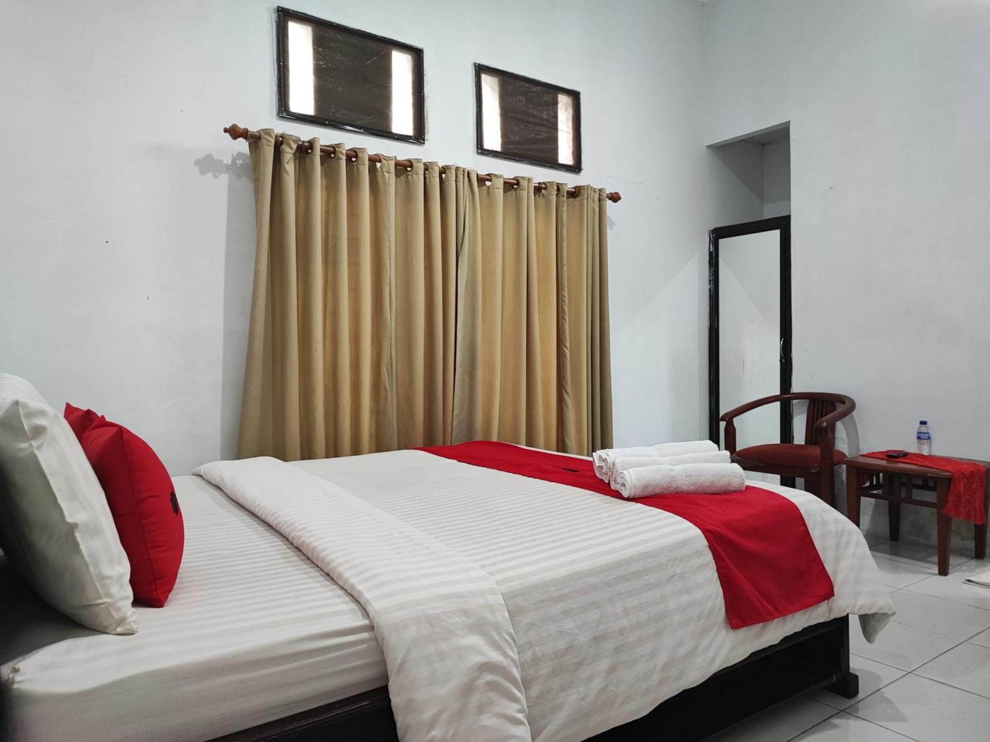 Reddoorz Syariah Near Universitas Batanghari Jambi Eksteriør bilde