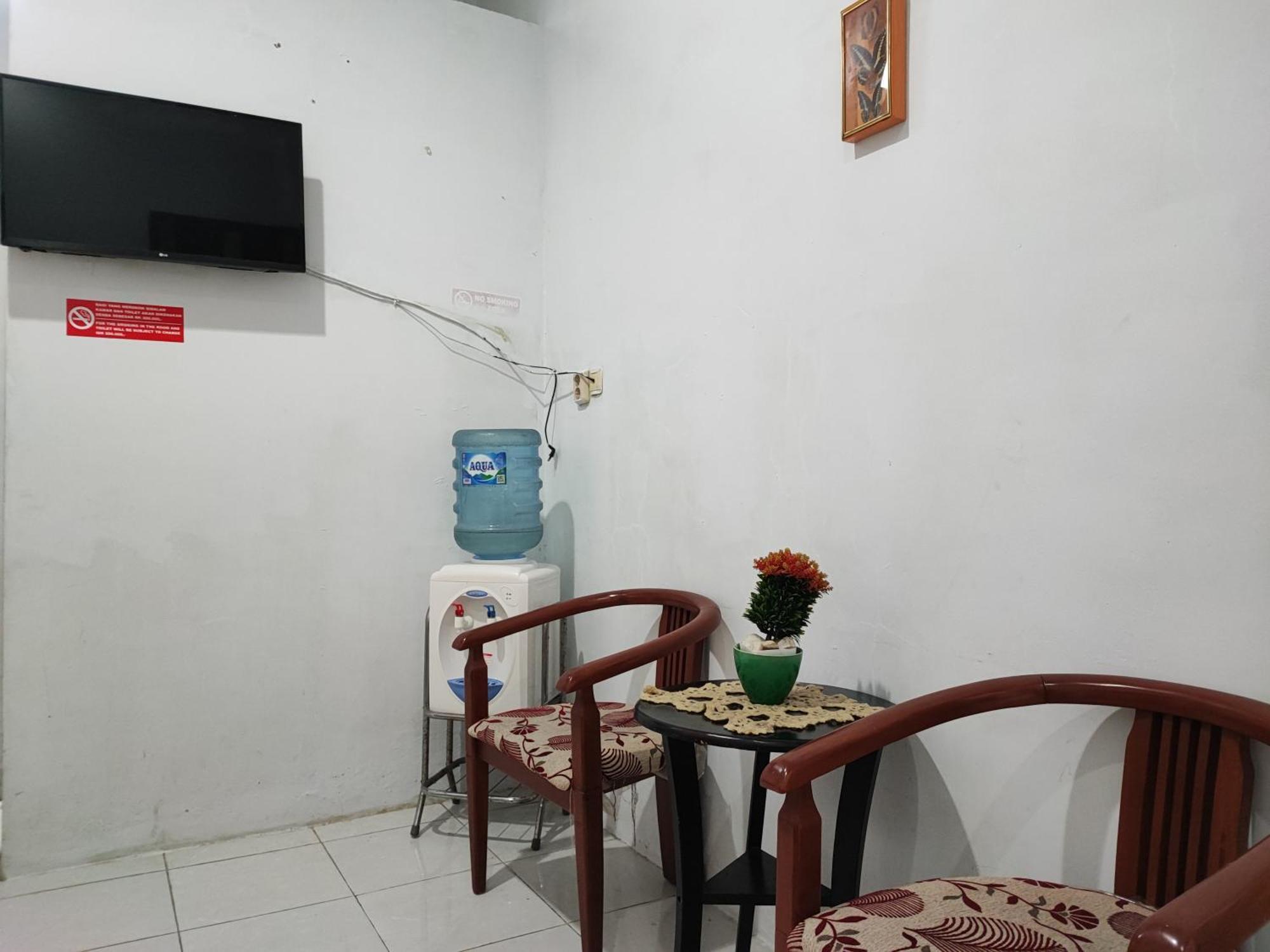 Reddoorz Syariah Near Universitas Batanghari Jambi Eksteriør bilde