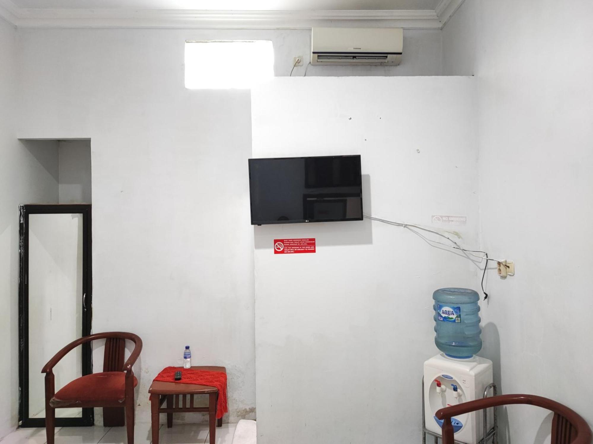 Reddoorz Syariah Near Universitas Batanghari Jambi Eksteriør bilde
